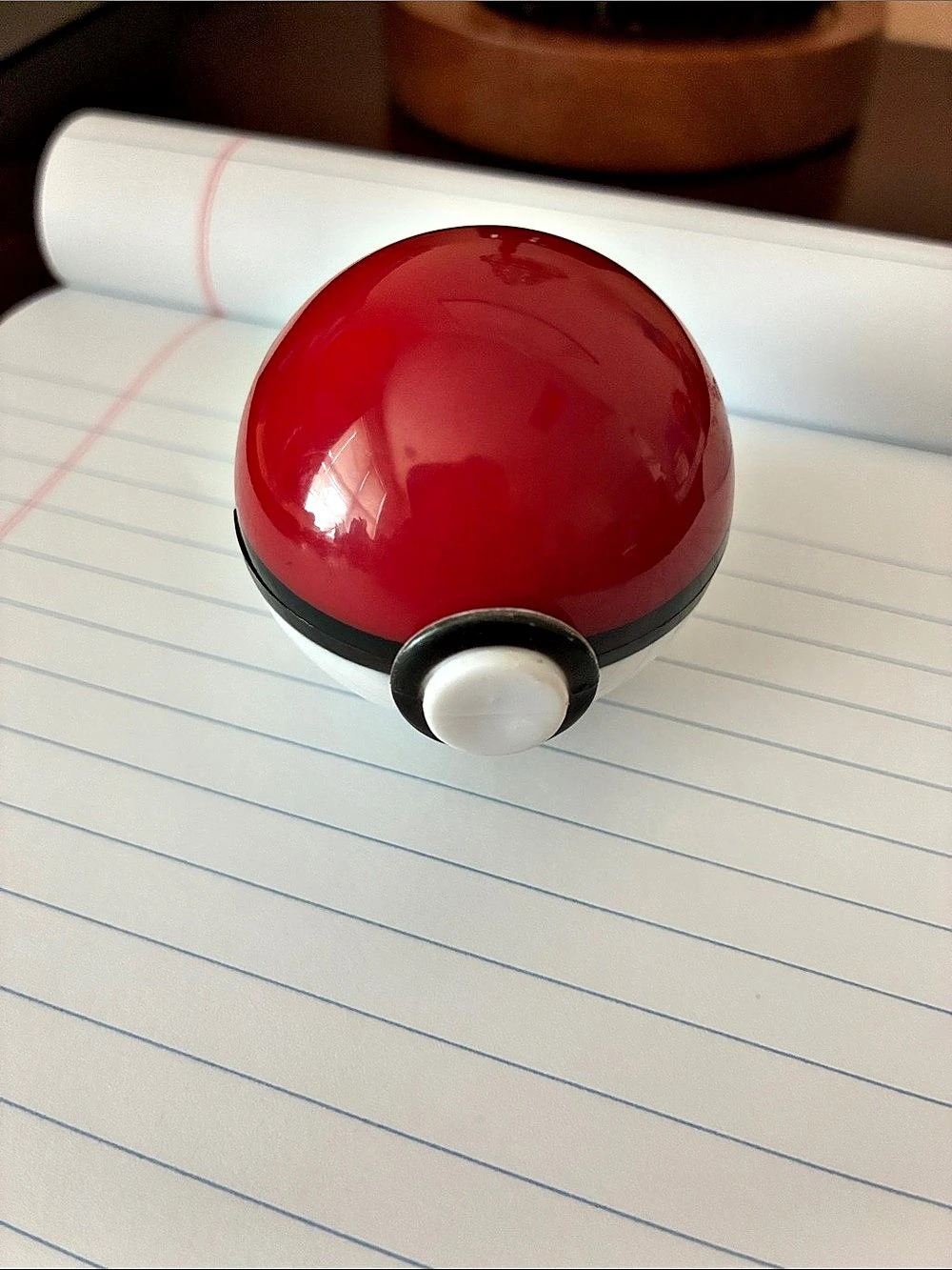 Rare Vintage Pokémon Duskull Pop-Open Poke Ball Keychain Figure